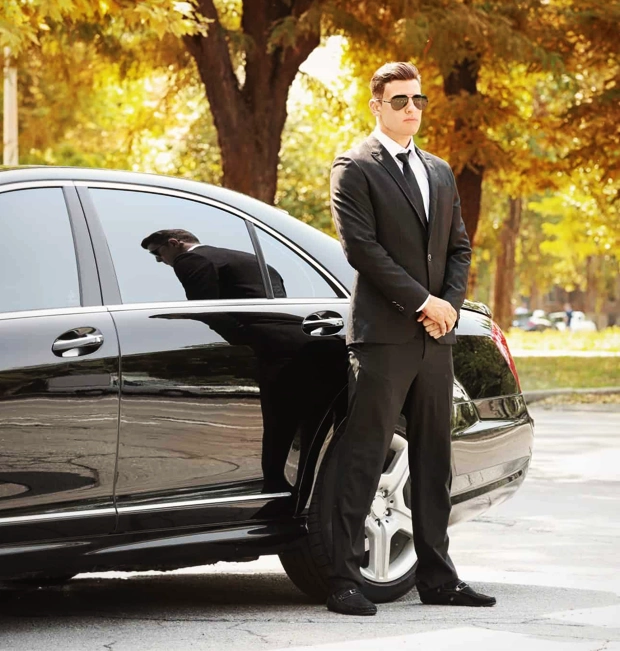 How MAVLIMO luxury chauffeur service works