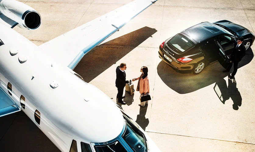 Professional chauffeur airport pickup
